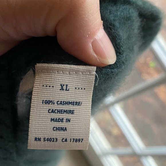 Cashmere baseball sweater - Picture 4 of 6